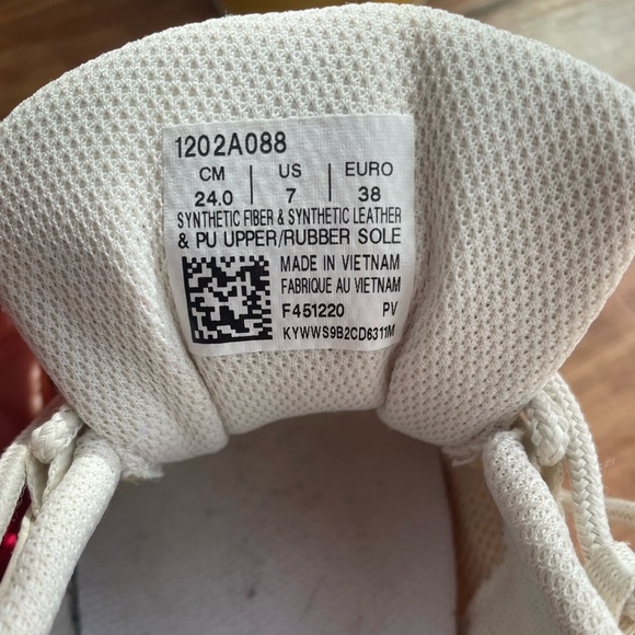 ASICS sneakers - Picture 3 of 4